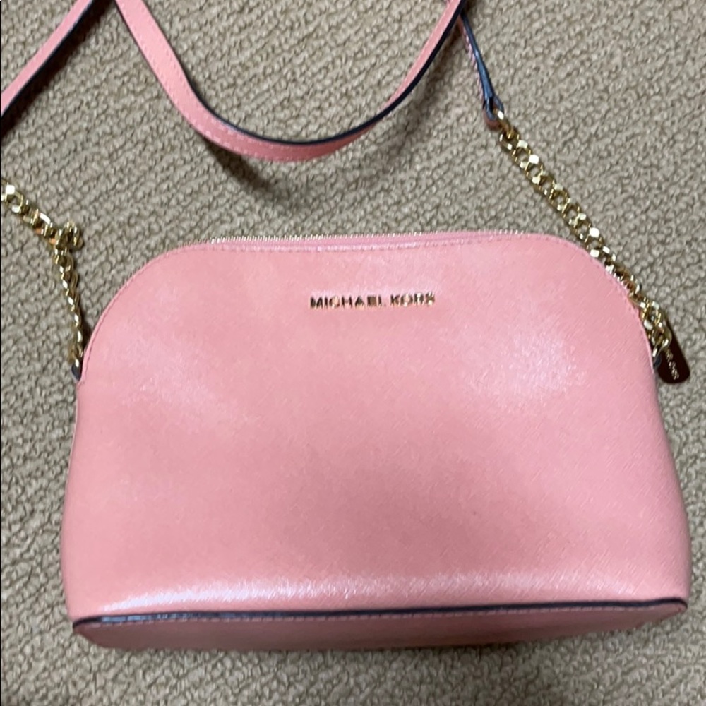 Great Pink Dome Michael Kors crossbody